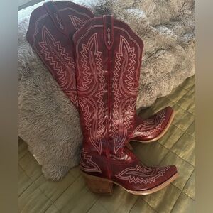 Red Western Casanova Ariat